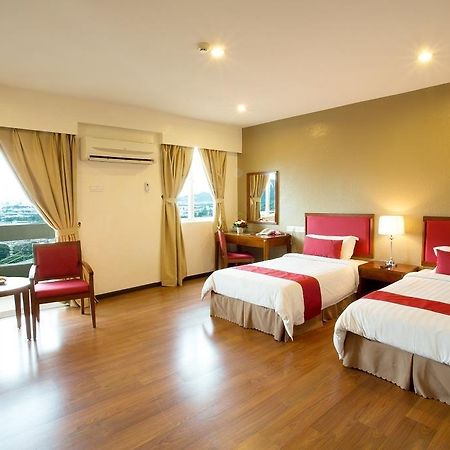Alora Hotel Penang PENANG Kültér fotó